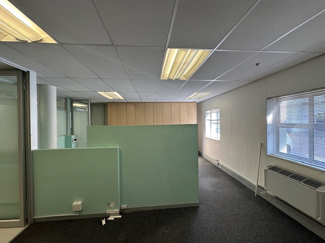 To Let commercial Property for Rent in Pinelands Western Cape